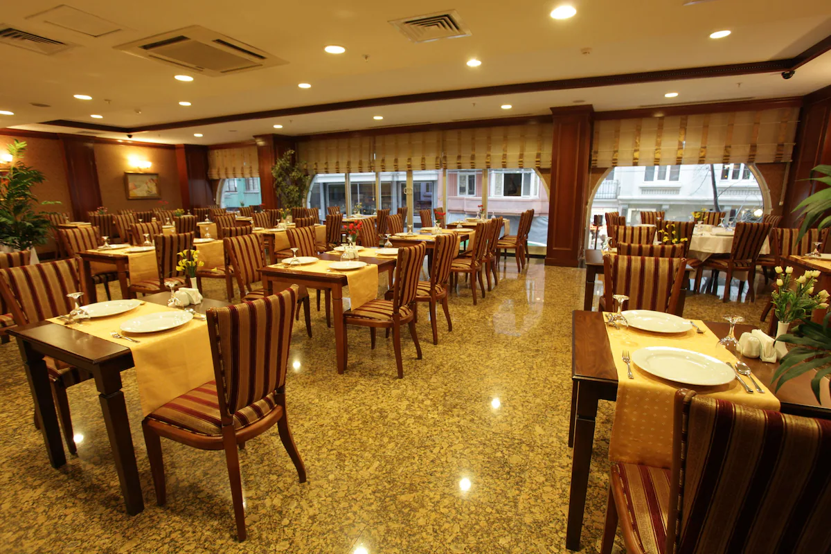 رستوران هتل گلدن پارک استانبول